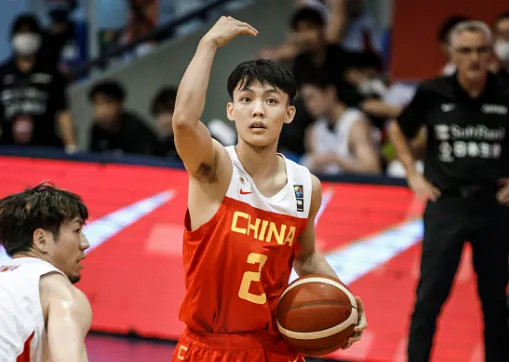 徐杰更博:不负韶华行且知,继续加油努力