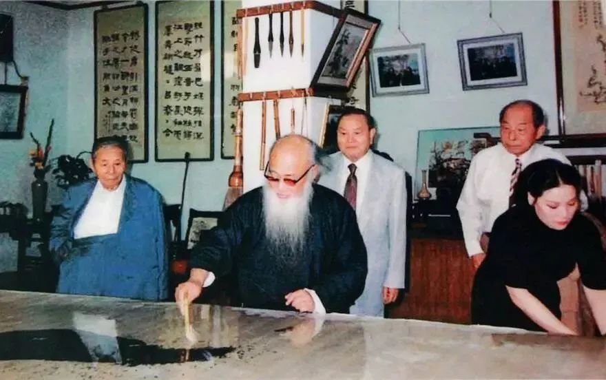 为何张大千无论走到哪里，都吃得开？