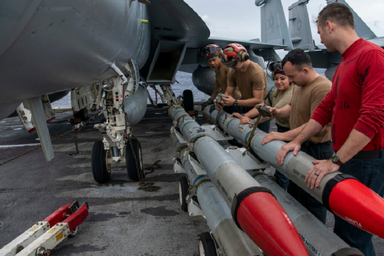 ����Ժʮ�ţ������ķ�һ�ܡ�׼�����й���ս����