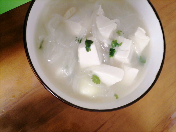 豆腐炖萝卜怎么做好吃(香滑豆腐搭配鲜嫩萝卜的美味炖法)