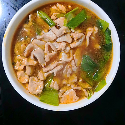 水煮肉片怎么做(七步教你做巨下饭的水煮肉片)
