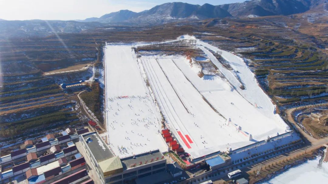造雪机已经开启，六盘山欢乐冰雪季即将开启！