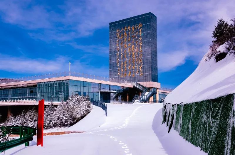 造雪机已经开启，六盘山欢乐冰雪季即将开启！