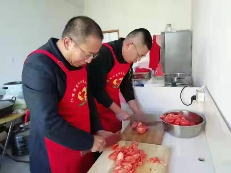 棲霞市西城希望小學(xué)開展主題黨日活動(圖2)