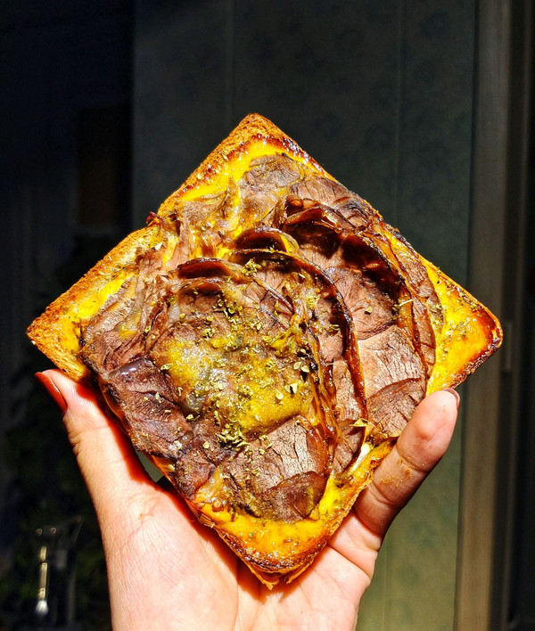 三分鐘做好超快手～手握蛋醬牛肉披薩，做飯?zhí)唵? inline=