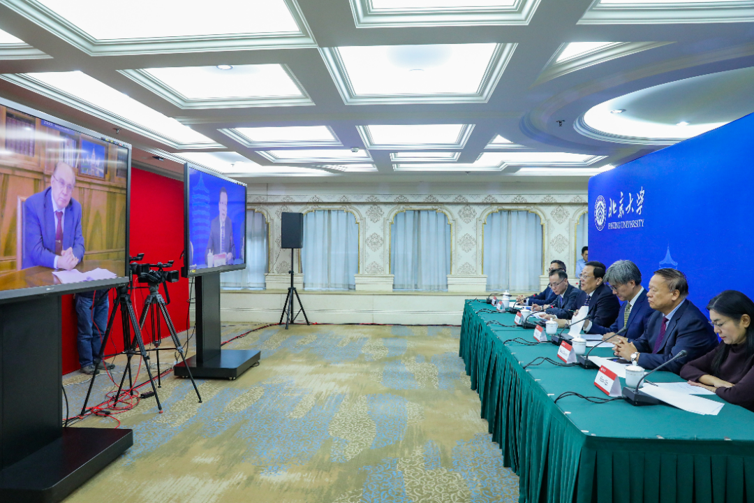 Здравствуйте，北大的老朋友！