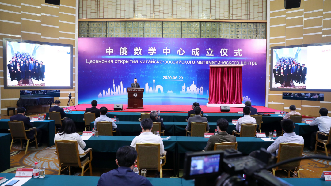 Здравствуйте，北大的老朋友！