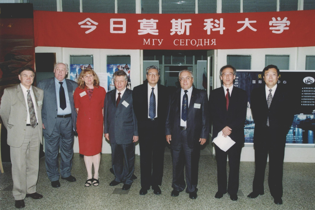 Здравствуйте，北大的老朋友！