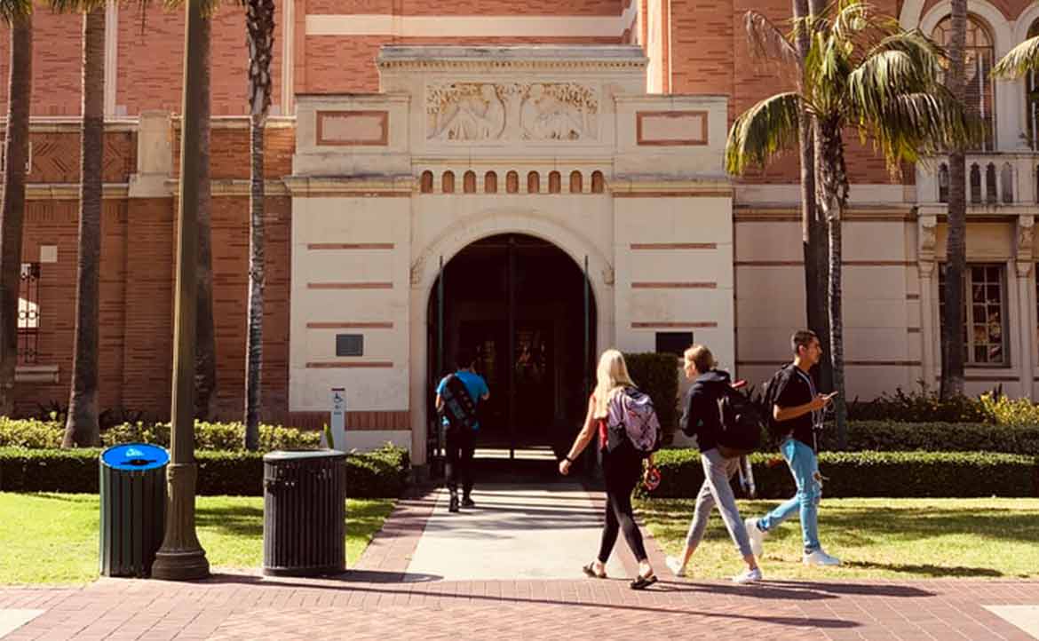 德国文化学者：提高大学生理解艺术的能力对促进文化传承和传播具有重要意义