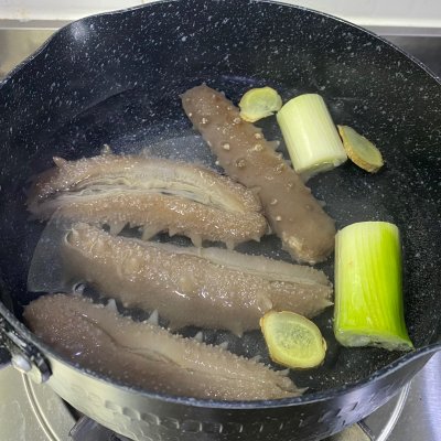 怎樣做蔥燒海參,怎樣做蔥燒海參?
