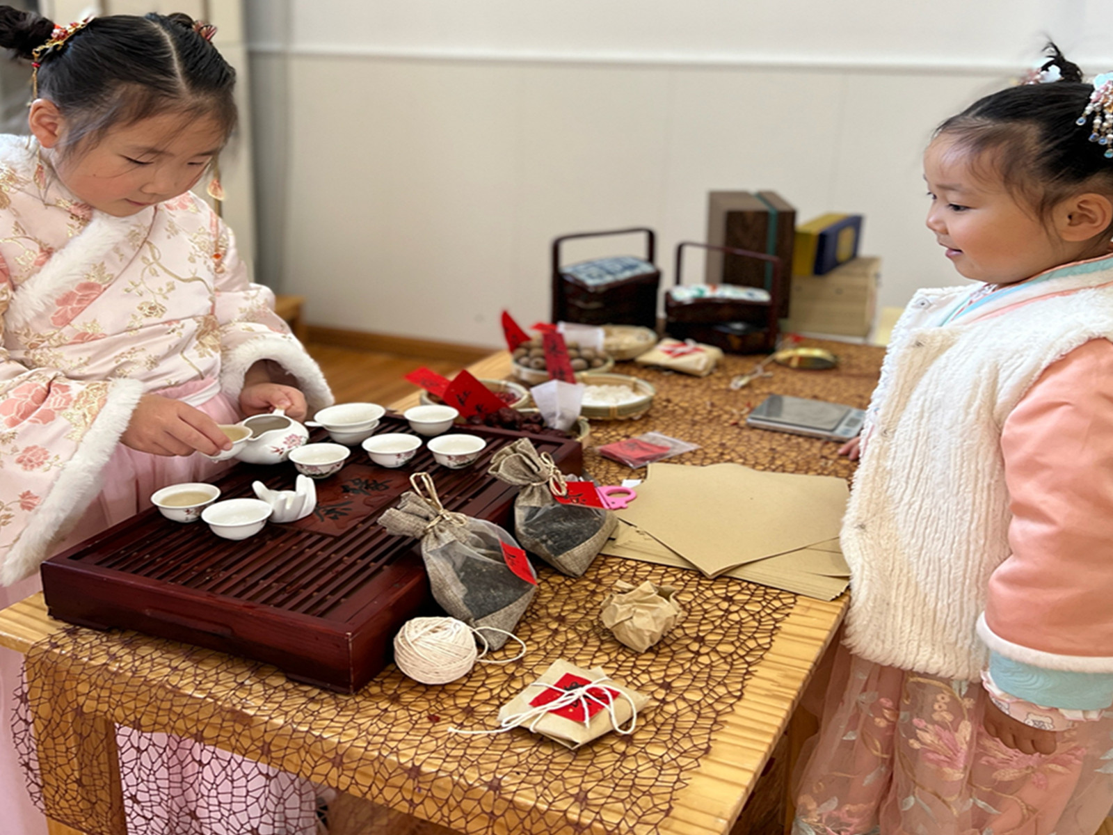 幼儿园奥运会多久了(迎接冬奥会，上海这所幼儿园办了一场特别暖的活动)