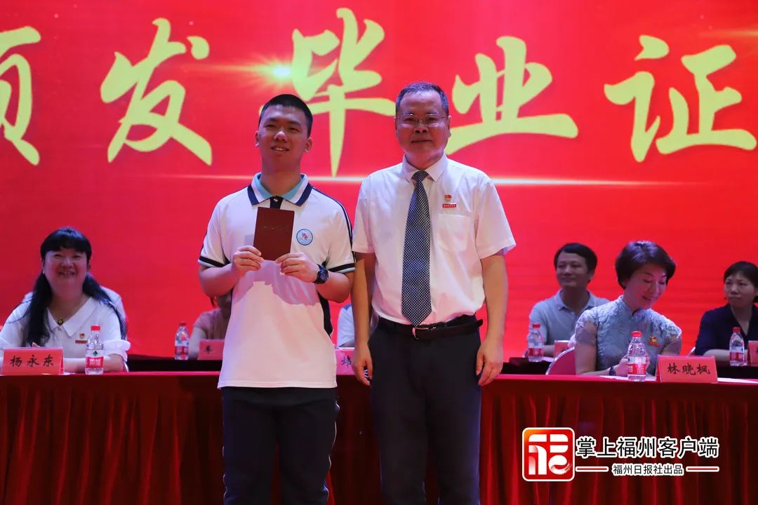 走好，陈炜校长！我们会继续发光……