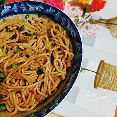 热干面是哪里的小吃美食，介绍家乡正宗美食热干面做法