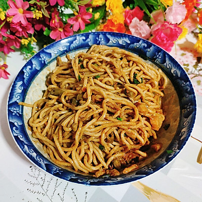 热干面是哪里的小吃美食，介绍家乡正宗美食热干面做法