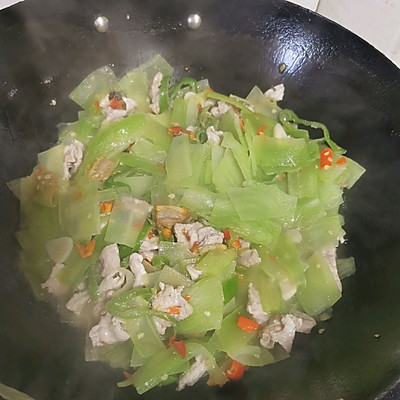 萵筍炒肉,