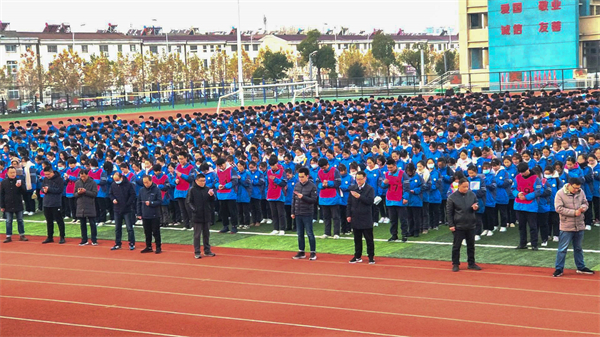 定遠(yuǎn)中學(xué)舉行國家公祭日主題活動(圖1)