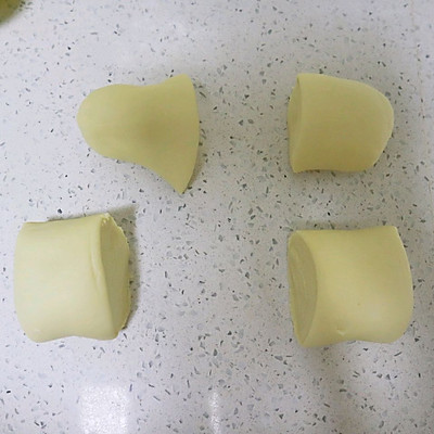 牛奶饅頭,