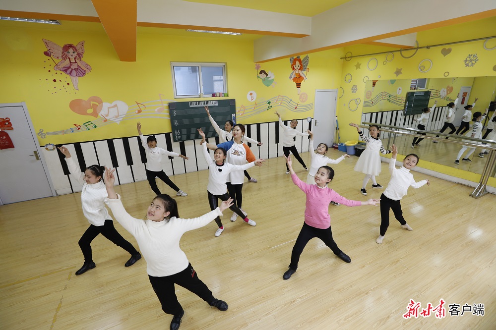 蘭州市七里河小學(xué)多措并舉推動(dòng)“雙減”政策(圖5) 蘭州市七里河小學(xué)多措并舉推動(dòng)“雙減”政策(圖5)