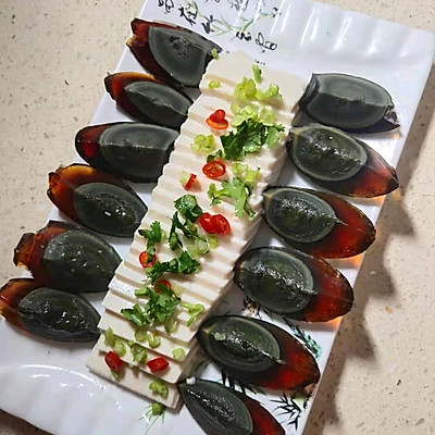 松花蛋豆腐,松花蛋豆腐的做法涼拌