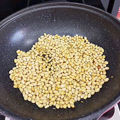 黄豆酱怎么做好吃（好上手的自制黄豆酱不担心吃不上饭）