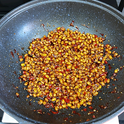 黄豆酱怎么做好吃（好上手的自制黄豆酱不担心吃不上饭）