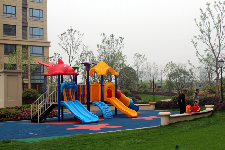 伟星时代之光 VS 新华联铂悦府在鸠江谁更胜一筹？