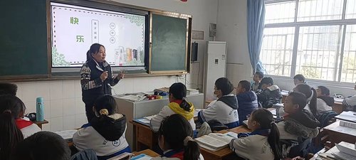 桃源縣文星小學(xué)開(kāi)展“家長(zhǎng)進(jìn)課堂”活動(dòng)(圖1) 桃源縣文星小學(xué)開(kāi)展“家長(zhǎng)進(jìn)課堂”活動(dòng)(圖1)