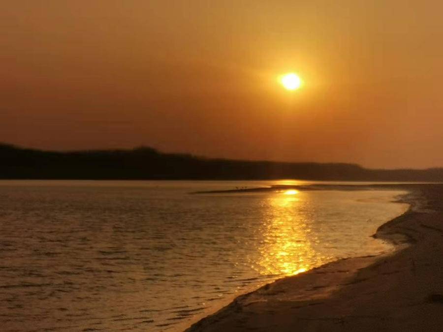 黄河谣｜在黄河沙滩上看大河落日圆