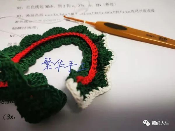 猫咪圣诞围脖钩针图解（钩针圣诞节猫项圈）