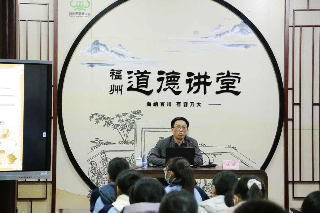 学中医导引、练八段锦……鳌峰书院的这堂中医药体验课，有趣又有料