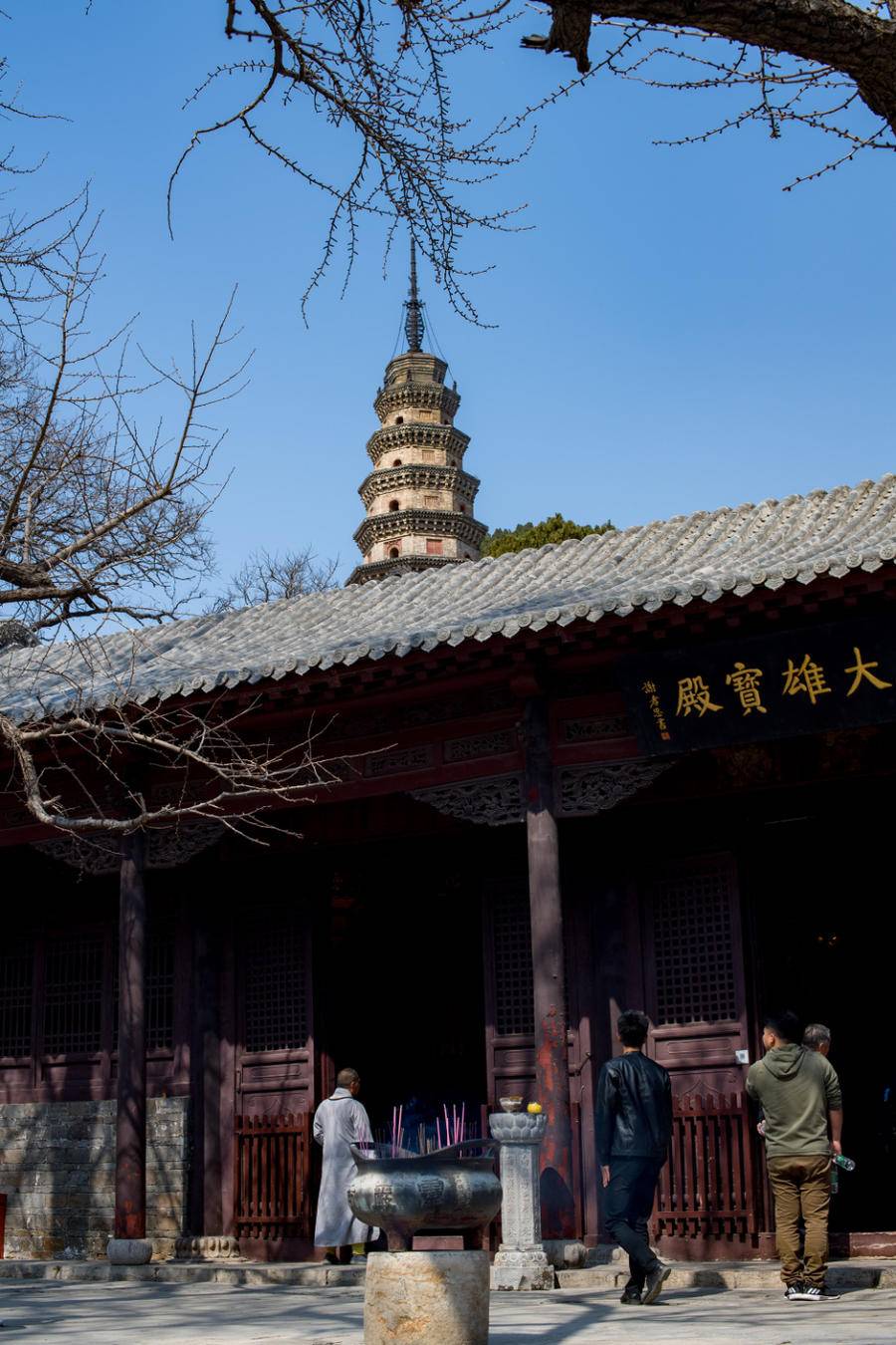 济南一千年古刹，《少林寺》取景地，为什么有人说它是泰安的？