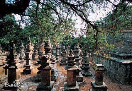 济南一千年古刹，《少林寺》取景地，为什么有人说它是泰安的？