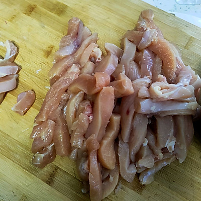 烤鸡肉干一口下肚，唇齿留香