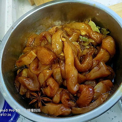 烤鸡肉干一口下肚，唇齿留香