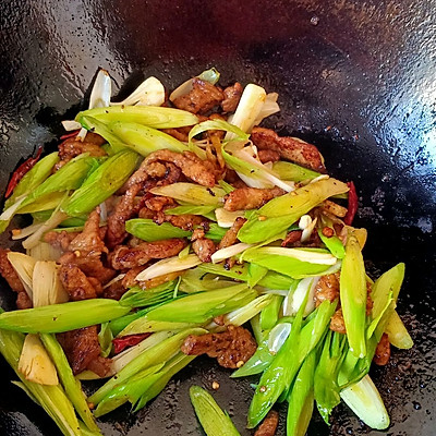 蒜苗炒肉,蒜苗炒肉的做法