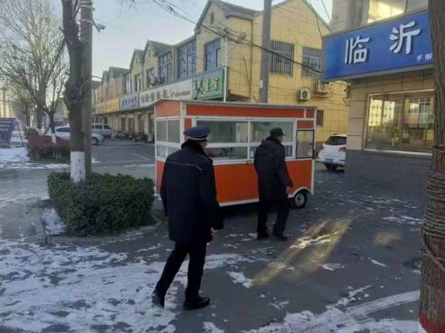 即墨藍村街道：清理整治占道經(jīng)營，營造良好市容環(huán)境