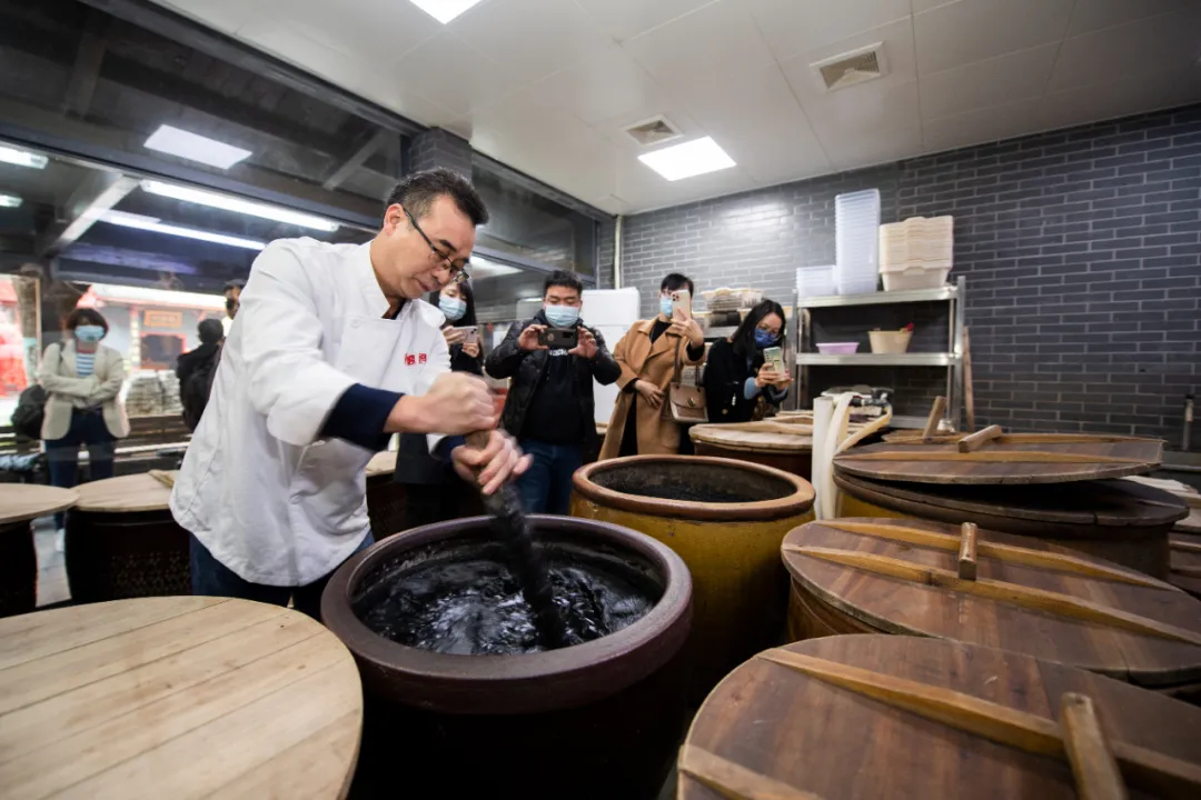 臭豆腐、湘繡、銅官窯……別叫我非遺，請(qǐng)叫我新國(guó)潮