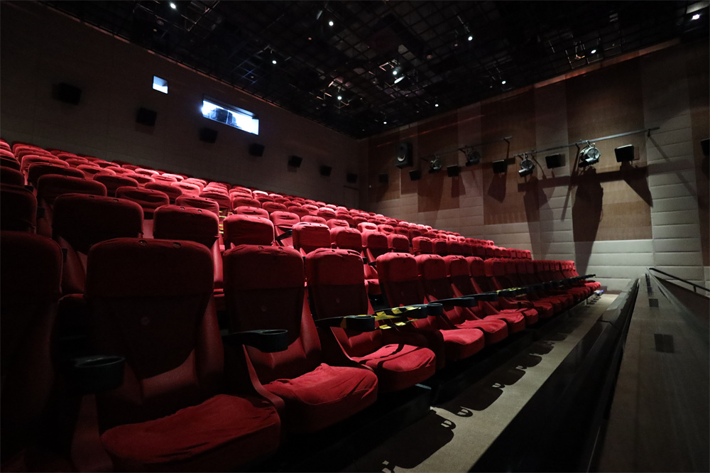 全球首个8K电影厅落户上海，8K京剧电影《锁麟囊》开机