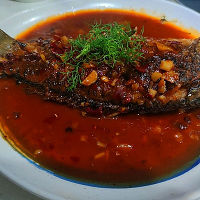 大鲫鱼怎么做好吃又简单家常的(简单零失败的糖醋鲫鱼)