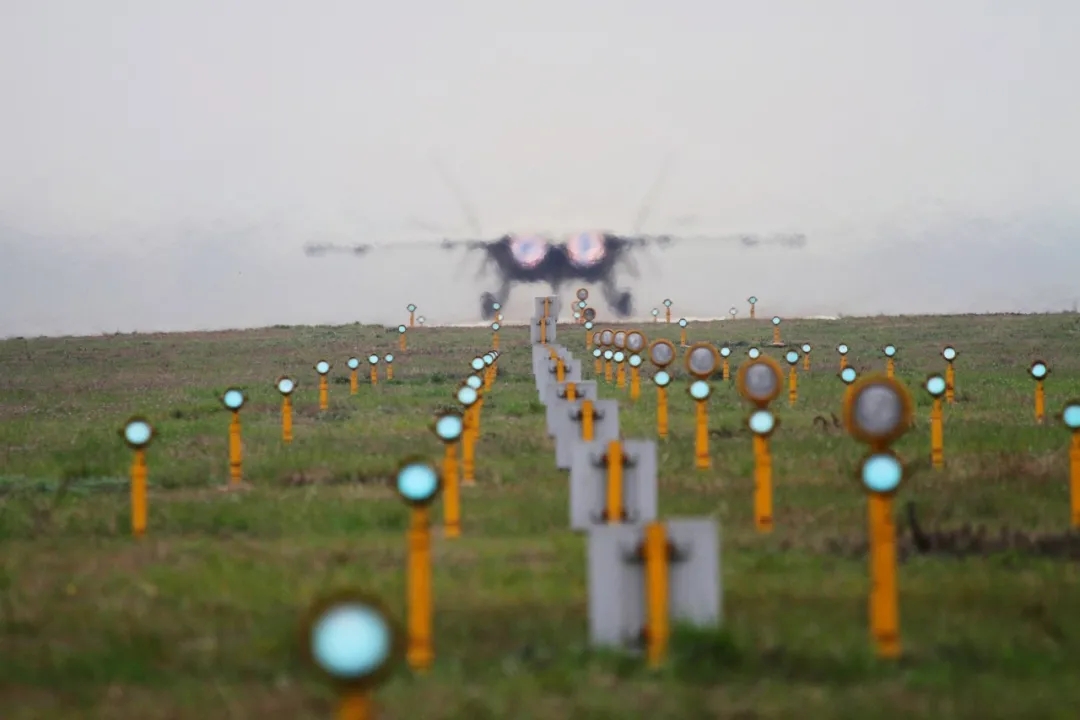 ��20�Էɽ��أ�����ֹ���飬����2��3���ӻ����ش��¹�