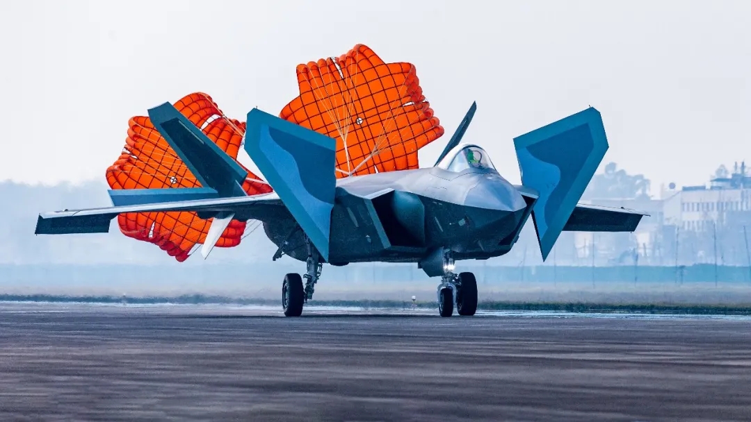 ��20�Էɽ��أ�����ֹ���飬����2��3���ӻ����ش��¹�