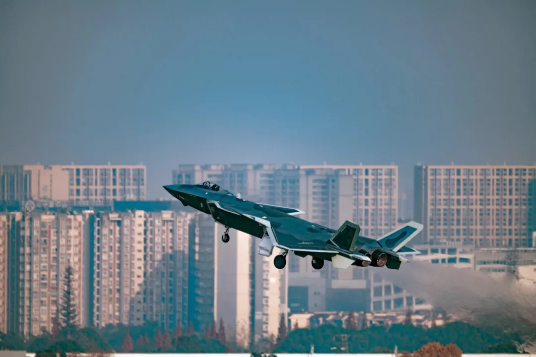 ��20�Էɽ��أ�����ֹ���飬����2��3���ӻ����ش��¹�