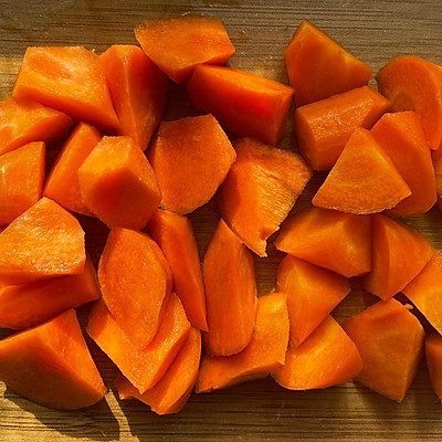 胡蘿卜排骨湯,胡蘿卜排骨湯的做法大全