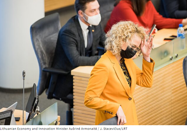 �����𾭼ò�����Ͷ���������½����� ϣ�����й�ϵ����