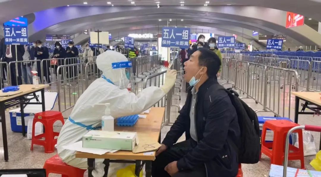 最新！广州6个火车站设核酸检测点！各地疫情防控政策措施可以这样查→