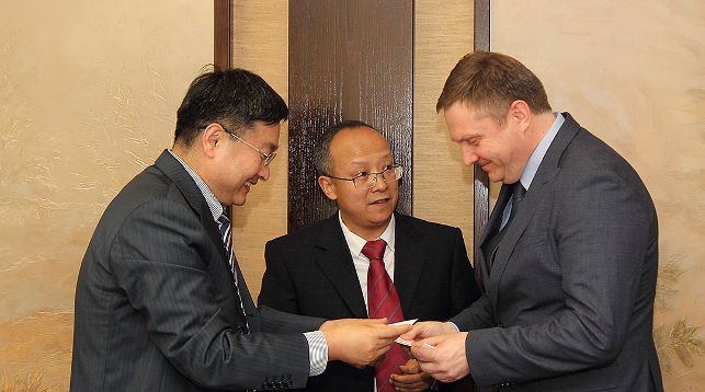 Ѧ׶˹ת򡱶˹а׹ϵкӰ죿