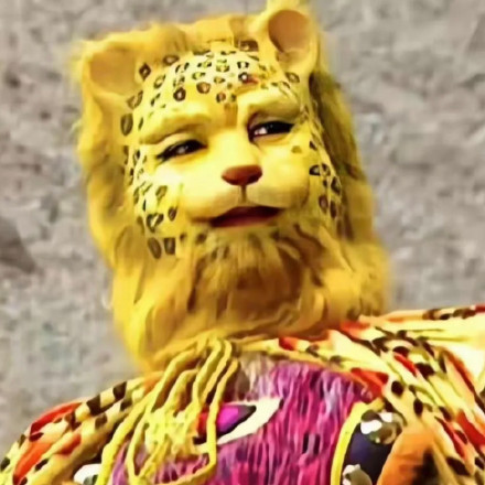 "金钱豹头像"走红,金钱豹在剧中是痴情反派,饰演者是国家二级演员,演