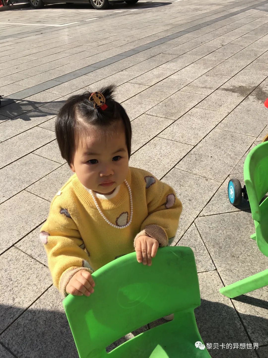 她的冬天时髦经全靠这三件外套，又美又暖
