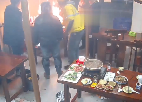 蚌埠一火锅店卡式炉爆燃 所幸无人员伤亡