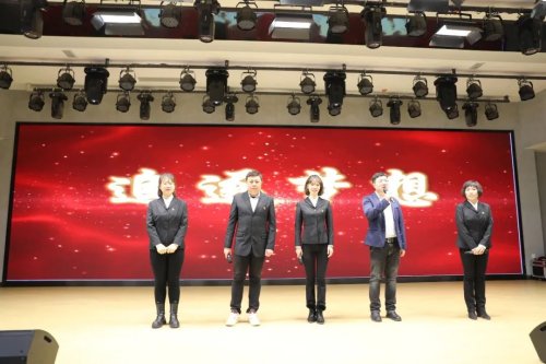 寧山路小學(xué)舉行總結(jié)表彰大會(huì)(圖26) 寧山路小學(xué)舉行總結(jié)表彰大會(huì)(圖26)